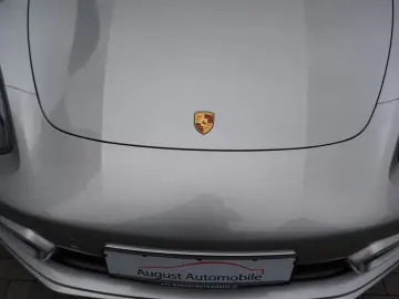 Porsche Panamera 4 E-Hybrid UPE