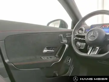 MERCEDES-BENZ CLA 250 4M AMG Night MBUX Ambiente LED Kamera