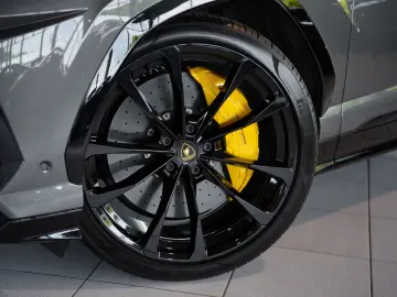 LAMBORGHINI Urus  23 Zoll  Pano  Keramik  B&O  LUFT