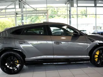LAMBORGHINI Urus  23 Zoll  Pano  Keramik  B&O  LUFT