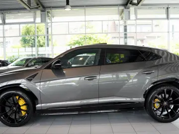 LAMBORGHINI Urus  23 Zoll  Pano  Keramik  B&O  LUFT