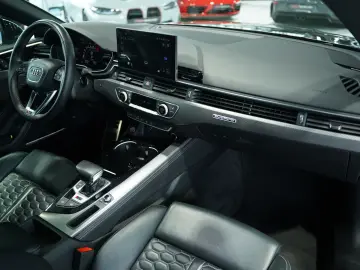 AUDI RS5 Coupé  2.H  20  RS-Sitze  RS-AGA  Pano  B&O