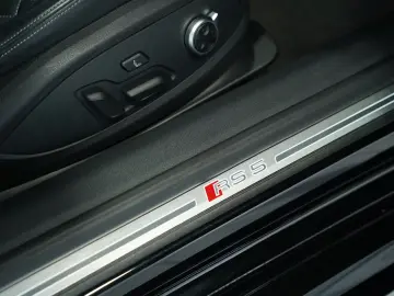 AUDI RS5 Coupé  2.H  20  RS-Sitze  RS-AGA  Pano  B&O