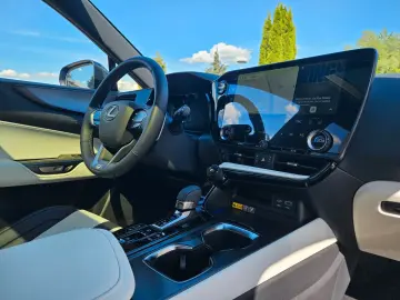 Lexus NX 450h  F Sport Matrix  Pano  4x SHZ  Sitzlüft.