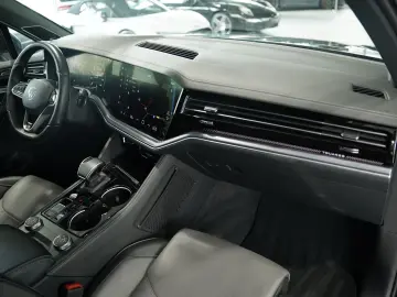VW Touareg 4M R-Line 1.H  20  AHK  LUFT  Memory