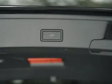 VW Touareg 4M R-Line 1.H  20  AHK  LUFT  Memory