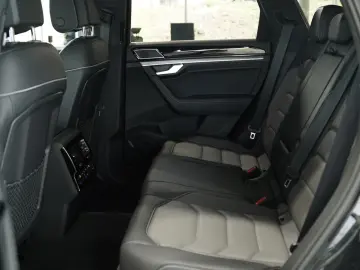 VW Touareg 4M R-Line 1.H  20  AHK  LUFT  Memory