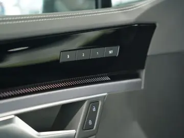 VW Touareg 4M R-Line 1.H  20  AHK  LUFT  Memory
