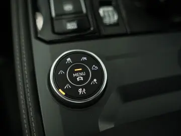 VW Touareg 4M R-Line 1.H  20  AHK  LUFT  Memory