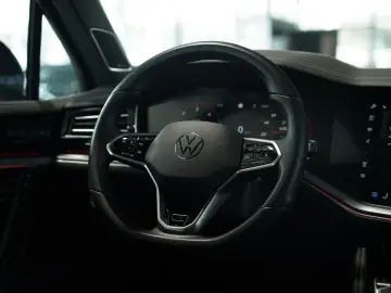 VW Touareg 4M R-Line 1.H  20  AHK  LUFT  Memory