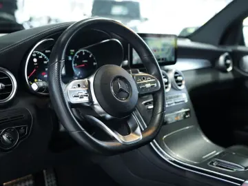 MERCEDES-BENZ GLC 400  d 4M AMG line 2.H  20  Pano  …