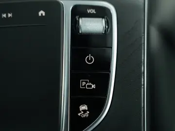 MERCEDES-BENZ GLC 400  d 4M AMG line 2.H  20  Pano  …