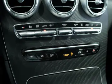 MERCEDES-BENZ GLC 400  d 4M AMG line 2.H  20  Pano  …