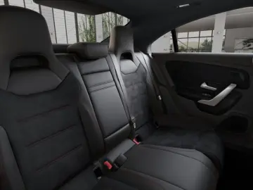 MERCEDES-BENZ CLA 250 4M Cou AMG Pano Distr MLB 18Z Keyless