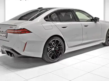 BMW M5 Limousine