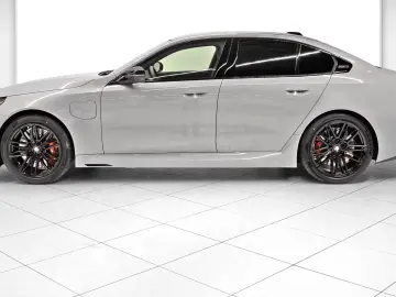 BMW M5 Limousine