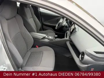 TOYOTA C-HR Hybrid FWD Flow KAMERA LED