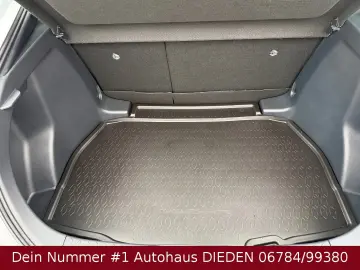 TOYOTA C-HR Hybrid FWD Flow KAMERA LED