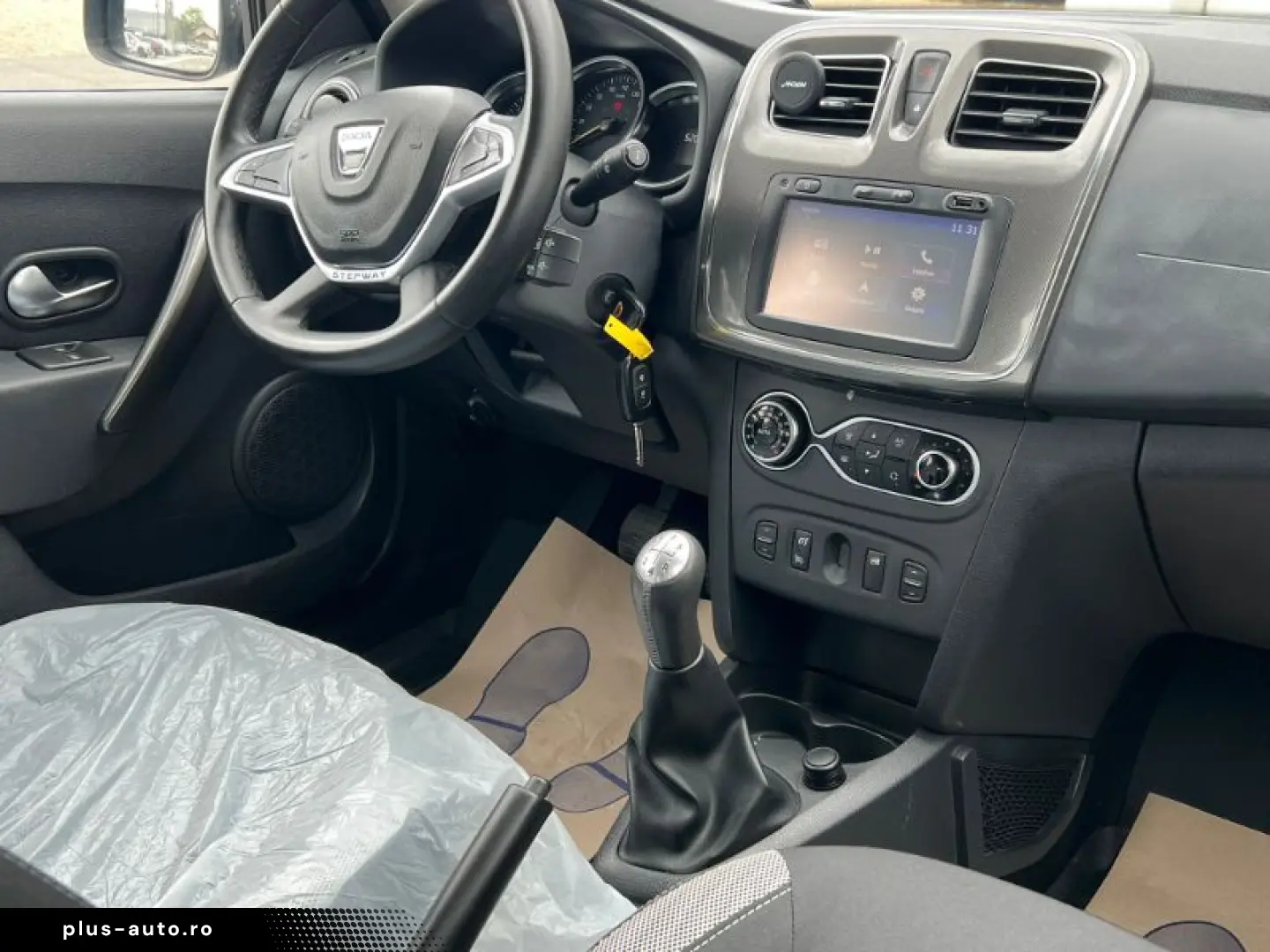 DACIA SANDERO TCe 90 Stepway Celebration