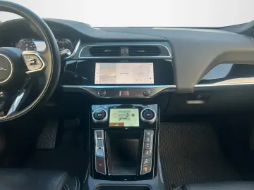 Jaguar I-Pace EV400 AWD