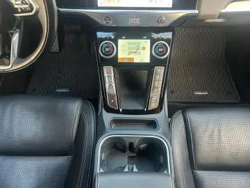 Jaguar I-Pace EV400 AWD