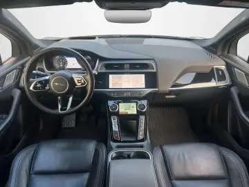 Jaguar I-Pace EV400 AWD