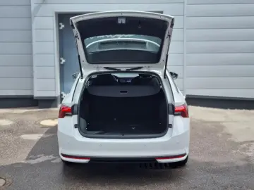 Skoda Octavia 1.5 TSI mHEV Essence