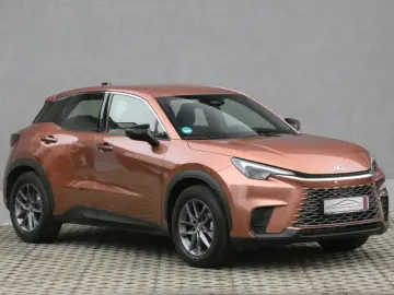 Lexus LBX 1 5 Hybrid FWD Basis   Komfort Paket