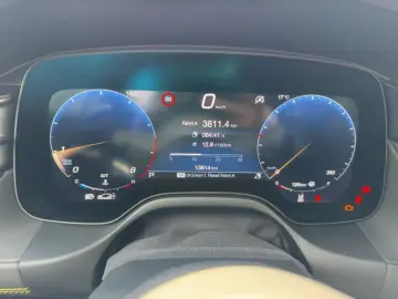 MASERATI Grecale Trofeo 3.0 V6 530HP Pano Carbon