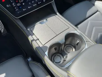 MASERATI Grecale Trofeo 3.0 V6 530HP Pano Carbon