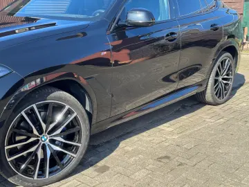 BMW X6 30d xDrive M Sport  LCI INDIVIDUAL MAX VOLL