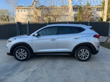 Hyundai Tucson Comfort 2WD  1.7 CRDi