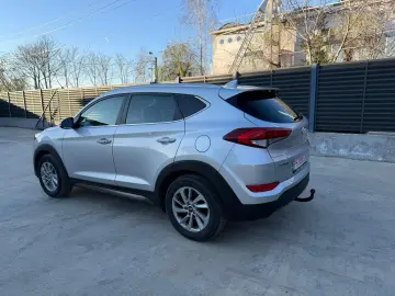 Hyundai Tucson Comfort 2WD  1.7 CRDi