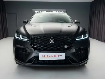 Jaguar F-Pace SVR AWD