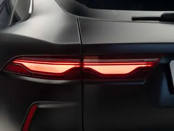 Jaguar F-Pace SVR AWD
