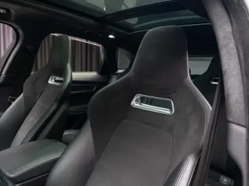 Jaguar F-Pace SVR AWD