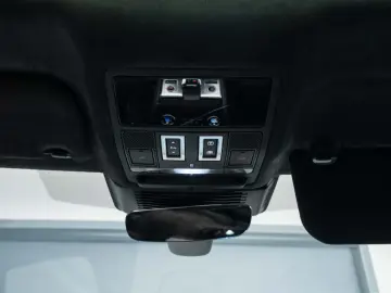 Jaguar F-Pace SVR AWD
