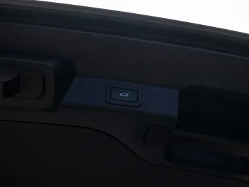 Jaguar F-Pace SVR AWD