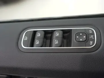 MERCEDES-BENZ G 350 d  DESIGNO WIDESCREEN COMAND