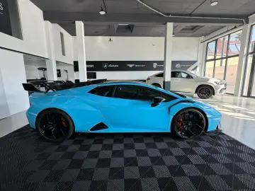 LAMBORGHINI Huracán STO Full Carbon Lifting Camera