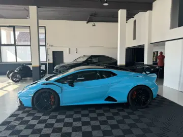 LAMBORGHINI Huracán STO Full Carbon Lifting Camera