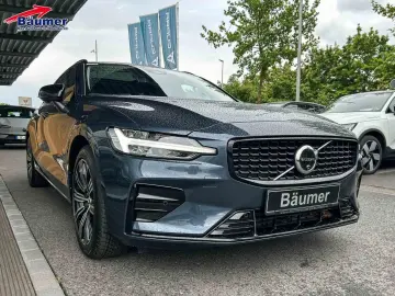 VOLVO V60 Plus Dark B4 Mild-Hybrid Automatik  PANO