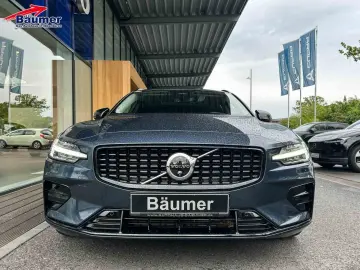 VOLVO V60 Plus Dark B4 Mild-Hybrid Automatik  PANO
