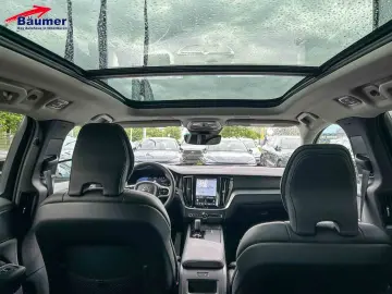 VOLVO V60 Plus Dark B4 Mild-Hybrid Automatik  PANO