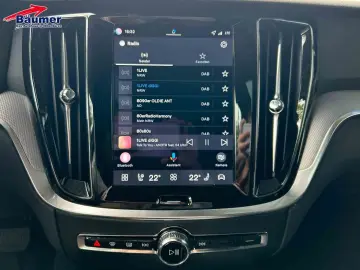 VOLVO V60 Plus Dark B4 Mild-Hybrid Automatik  PANO