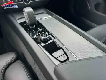 VOLVO V60 Plus Dark B4 Mild-Hybrid Automatik  PANO