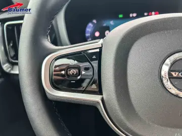 VOLVO V60 Plus Dark B4 Mild-Hybrid Automatik  PANO