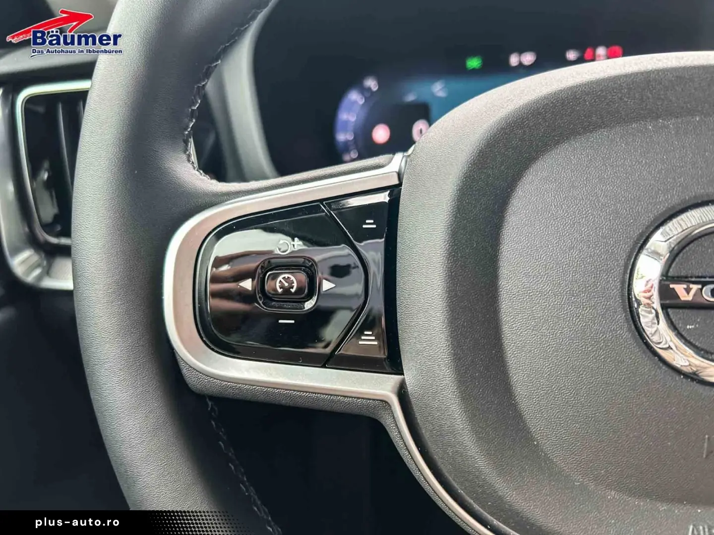 VOLVO V60 Plus Dark B4 Mild-Hybrid Automatik  PANO