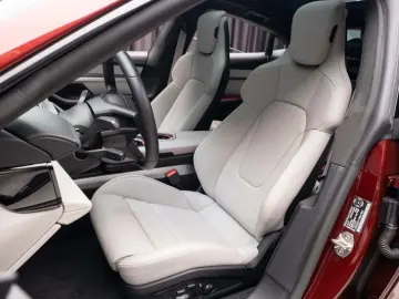 Porsche Taycan GTS