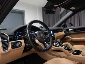 Porsche Cayenne Coupe E-Hyb